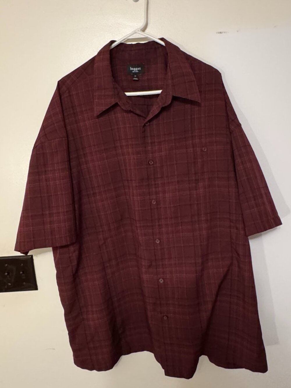 Haggar shirt 3XL button down short sleeve red and black plaid nice shape.